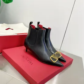 SE648  Size 5-9  Material: Cowhide  Lining: Sheep skin Sole: Italian leather
