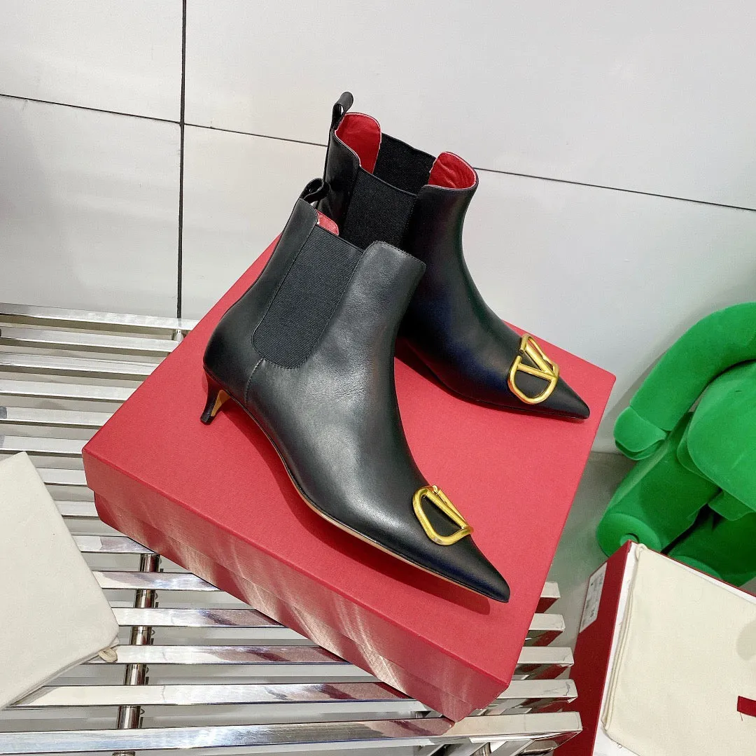 SE648  Size 5-9  Material: Cowhide  Lining: Sheep skin Sole: Italian leather