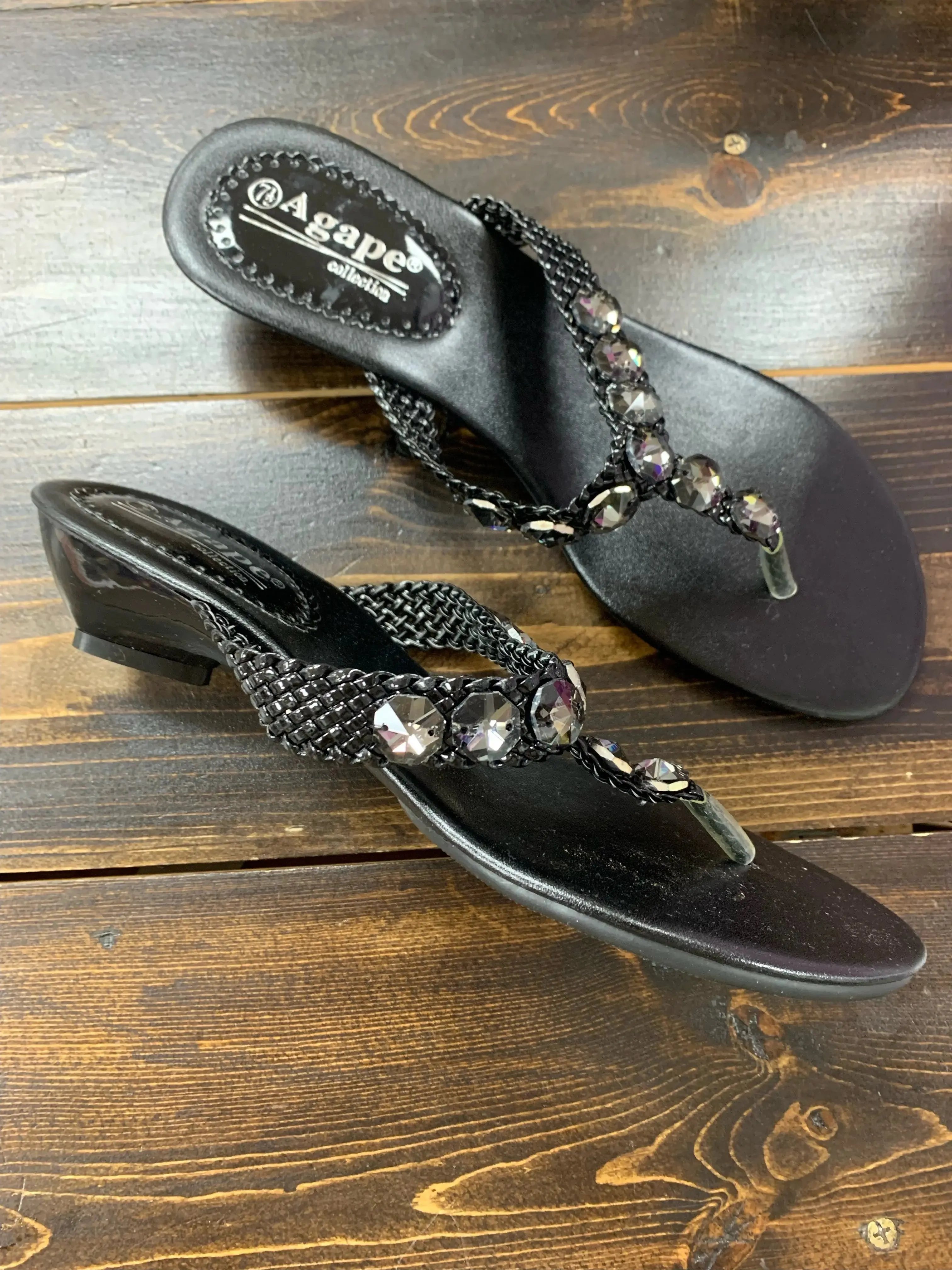 Wring Sandals - Black